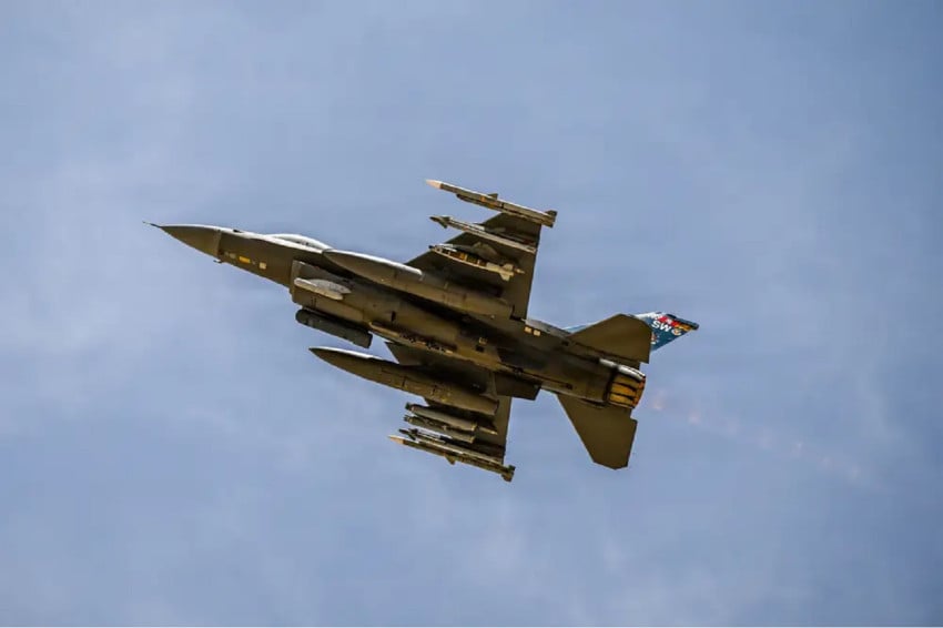 Sistem Rudal Iran Tembaki Jet Tempur F-16 AS